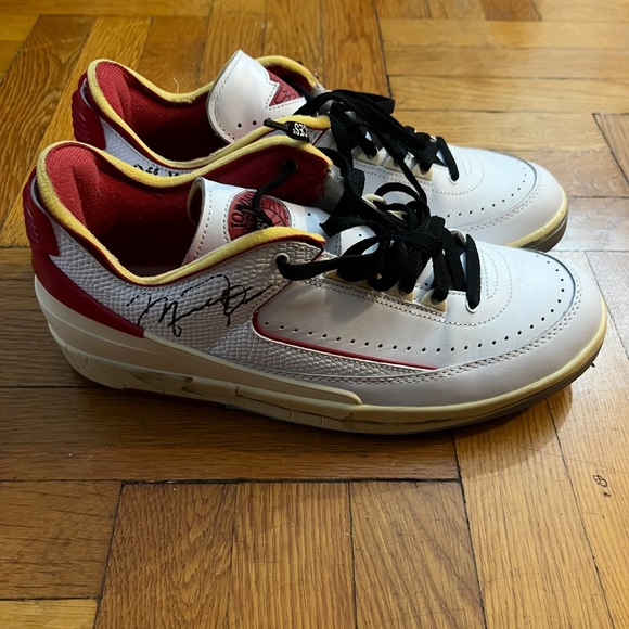 Jordan Men's White and Red Sneakers with Black Accents - Picture 2 of 2